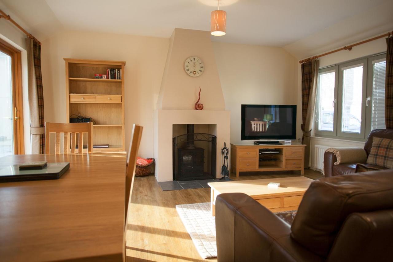Loch Ness Abbey Cottages Fort Augustus Eksteriør bilde